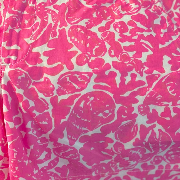 Lilly Pulitzer Callahan shorts beautiful pattern - Picture 12 of 13